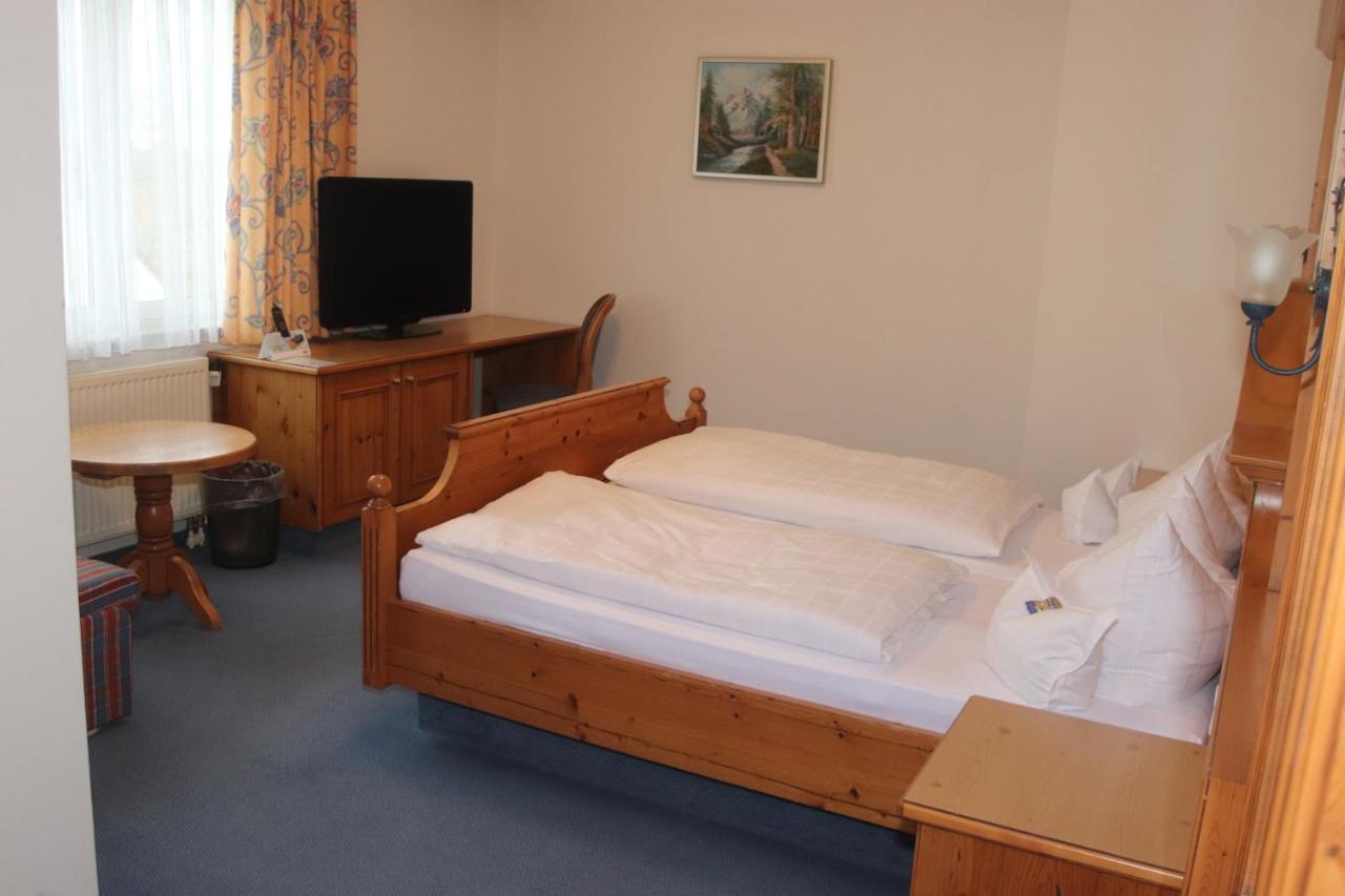 Landhotel Gasthof Huber Merching Esterno foto