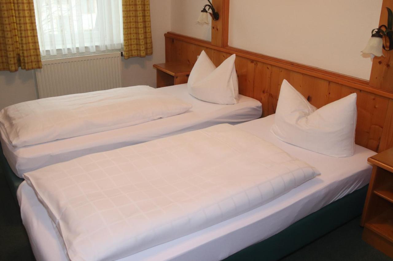 Landhotel Gasthof Huber Merching Esterno foto