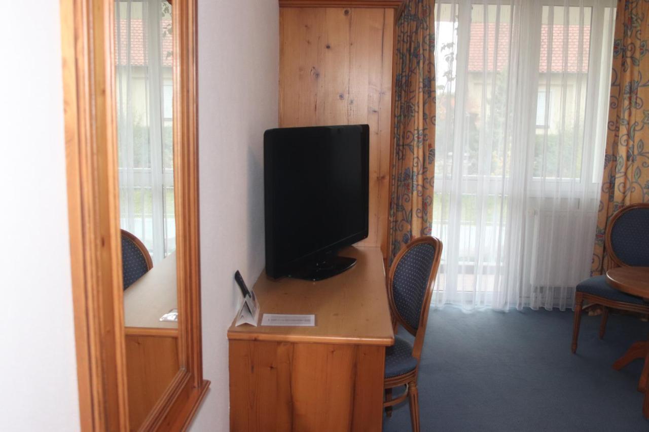Landhotel Gasthof Huber Merching Esterno foto